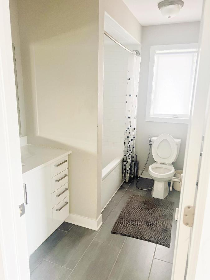Guest house Exquisite Ensuite Ottawa